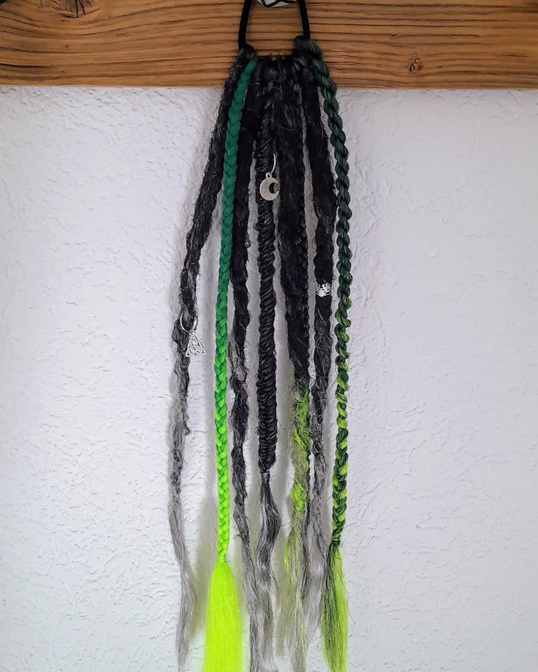 Set de dreads synthétiques artisanales amovible sur élastique - Kitch and Hair